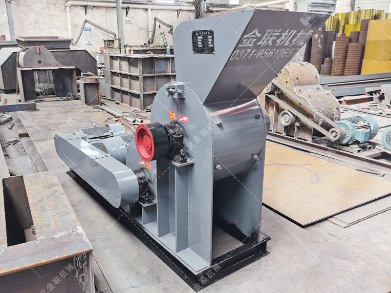 46小型雙級(jí)粉碎機(jī)和破碎機(jī)易損件發(fā)貨