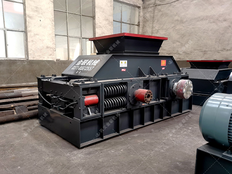 2PG1208大型對輥破碎機(jī)發(fā)往湖北