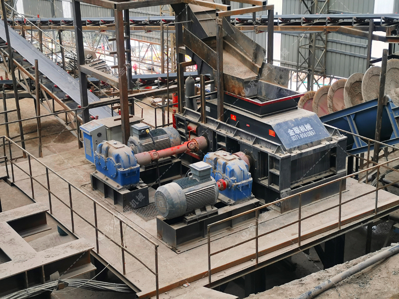 礦用液壓對輥制砂機如何實現(xiàn)砂石細(xì)碎與高產(chǎn)雙提升？
