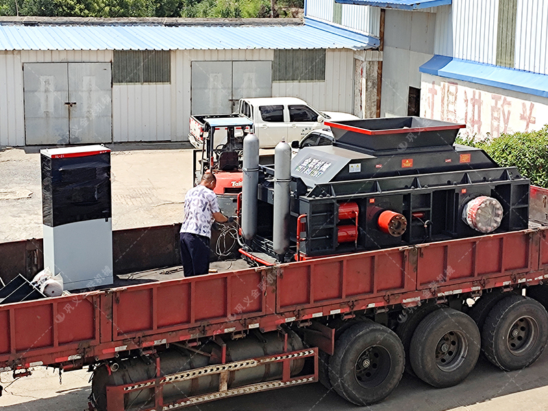 2025 年制砂設(shè)備新趨勢：全自動液壓對輥制砂機為何成行業(yè)優(yōu)選？